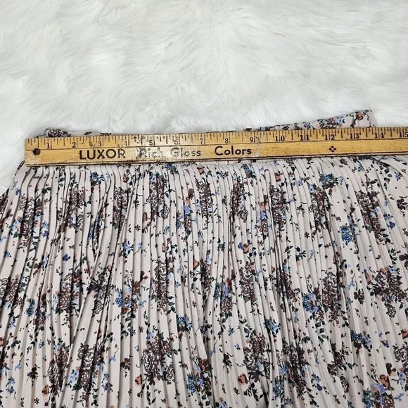 Twik Pleated Floral Mini Skirt Size Medium - Picture 3 of 7